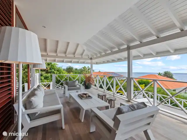 Villa Vue Océan 06, BocaGentil | Curaçao, Banda Ariba (est), Jan Thiel - appartement Coin salon sur la terrasse couverte