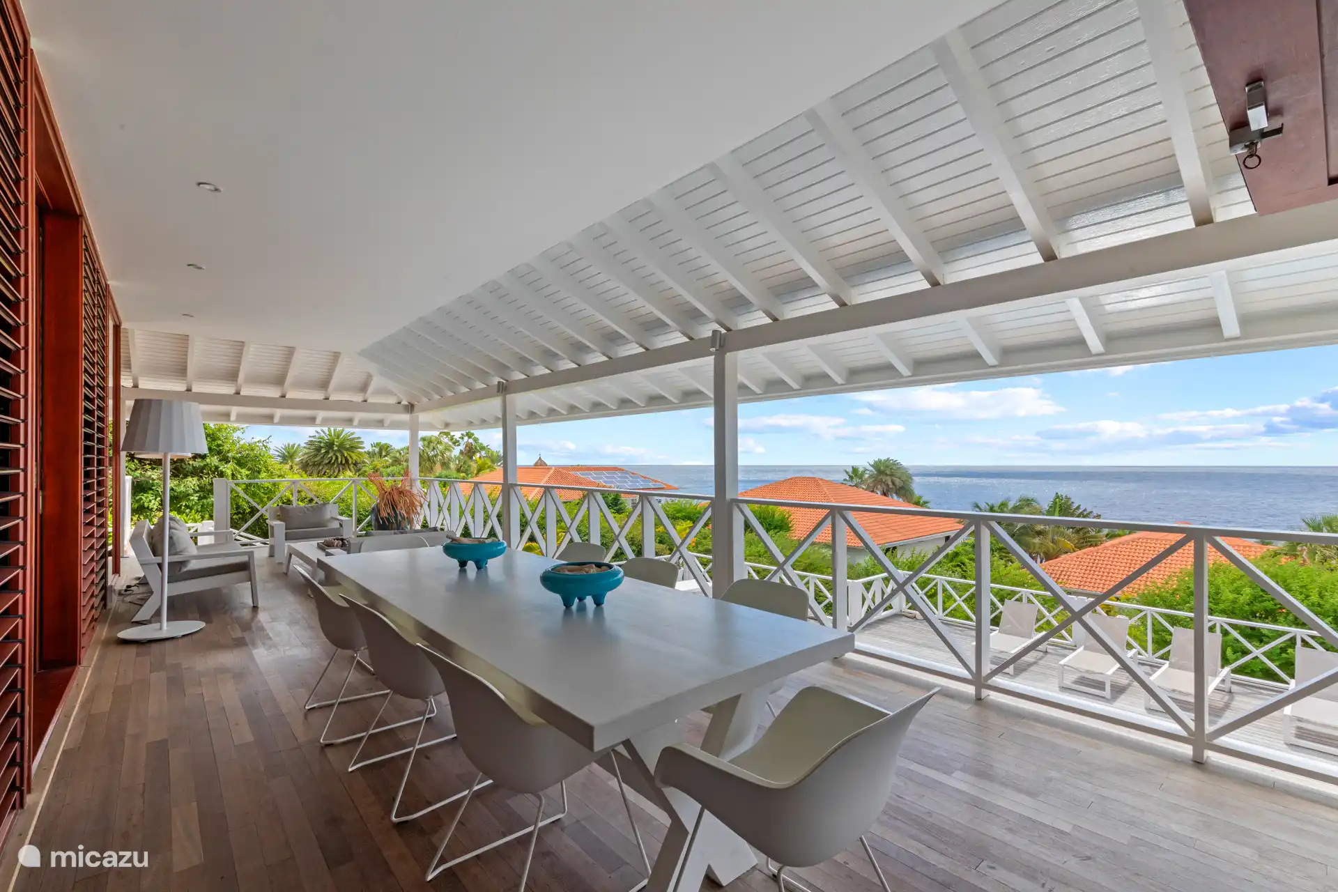 Beautiful covered terrace with fantastic sea views