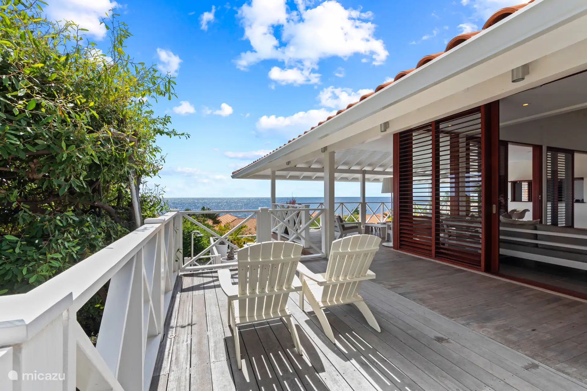 Side of the house with terrace