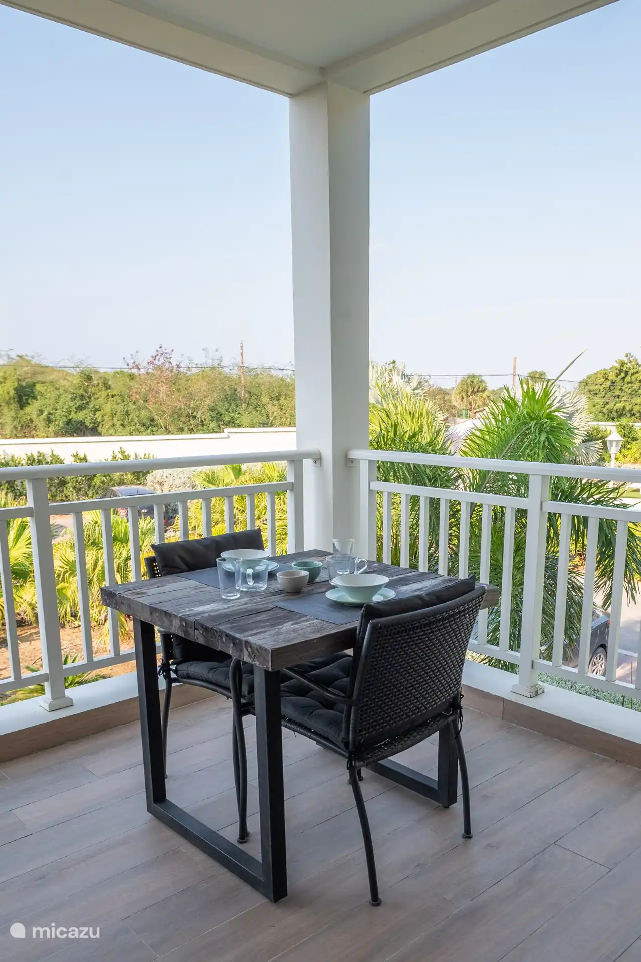 Die Terrasse mit herrlichem Ausblick