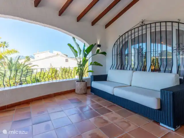 Villa La Renda- Cerca de la playa en España, Costa Blanca, Moraira - villa Terraza con sofá lounge