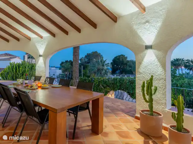 Villa La Renda- Cerca de la playa en España, Costa Blanca, Moraira - villa Mesa de comedor en la terraza