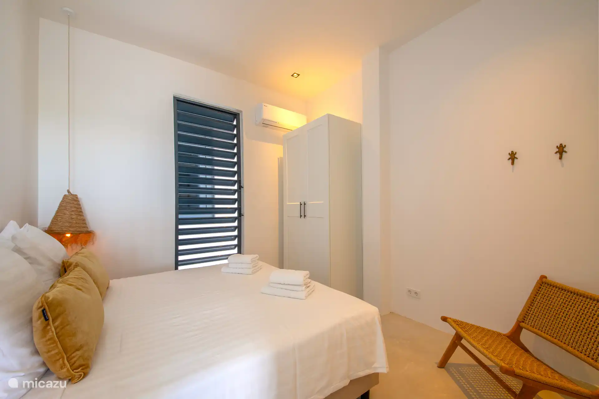 Equipped with shutter windows for a cooling breeze, but also an energy-efficient air conditioner