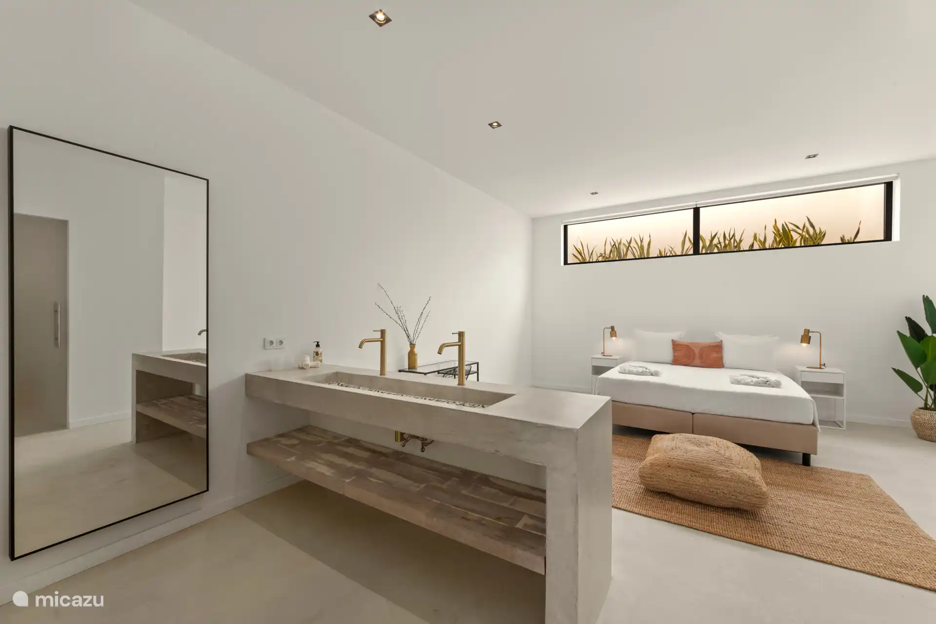 Schlafzimmer mit Bad en-suite