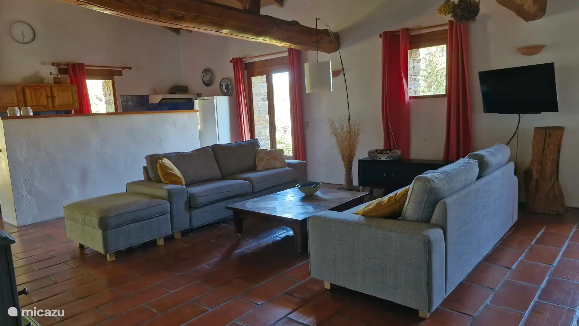 Wohnzimmer und Küche