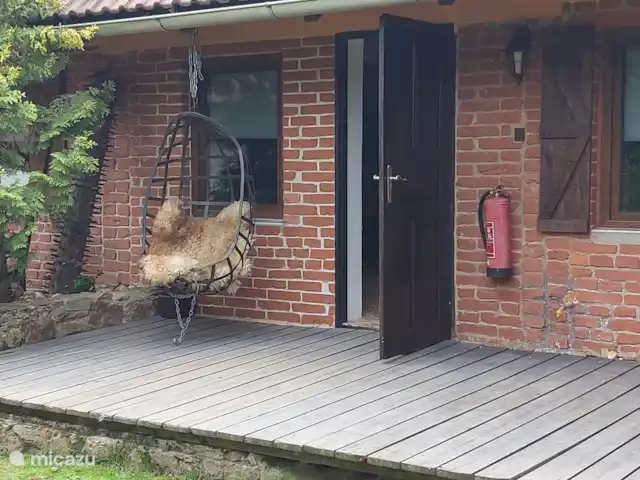Zichovec Bonanza huren in Tsjechië, Zuid-Bohemen, Strunkovice nad Blanicí - appartement Terras met ingang naar het appartement