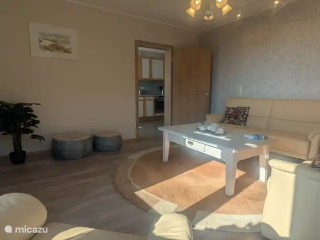 Maison Landlust - Appartement à l’étage | Allemagne, Sauerland, Waldeck am Edersee - maison de vacances Salon et en arrière-plan la cuisine