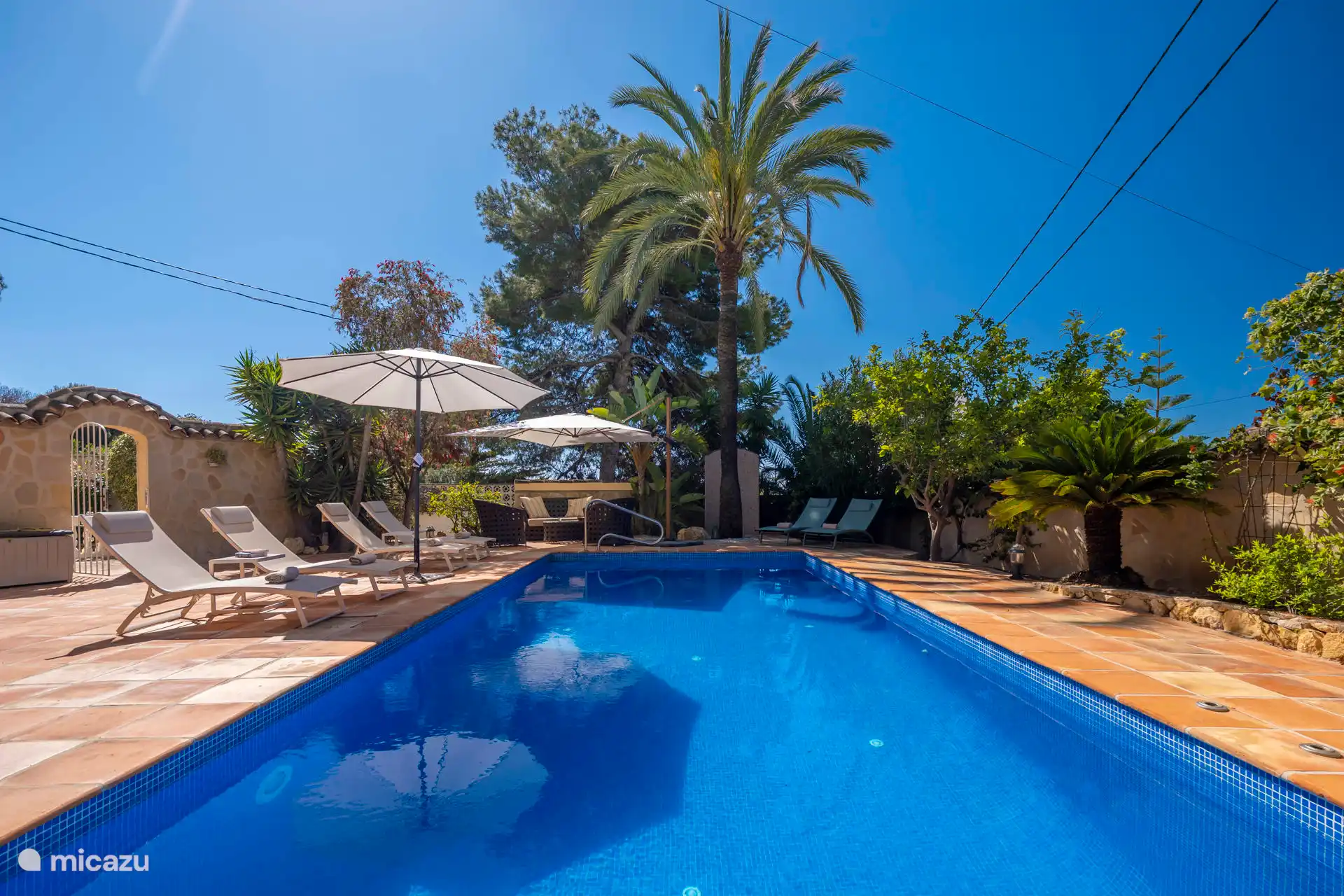 Ein schöner privater Pool.