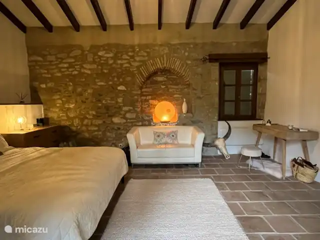 Location de Vacances France, Aude, Alzonne, villa - Maisons du Parc au Domaine le Puget Deuxième chambre des maîtres à la Maison du Parc.