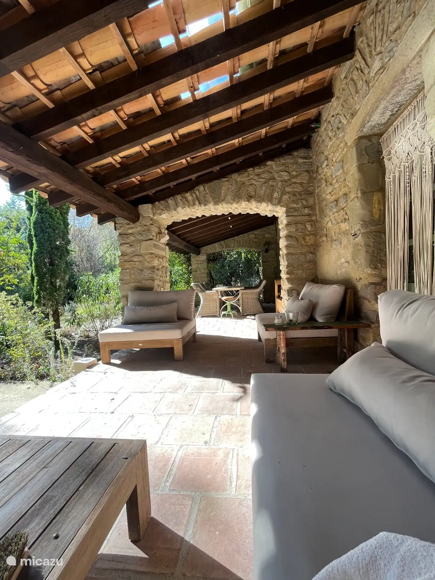 Especialmente vivir al aire libre es el lema aquí.
Llueva o truene.