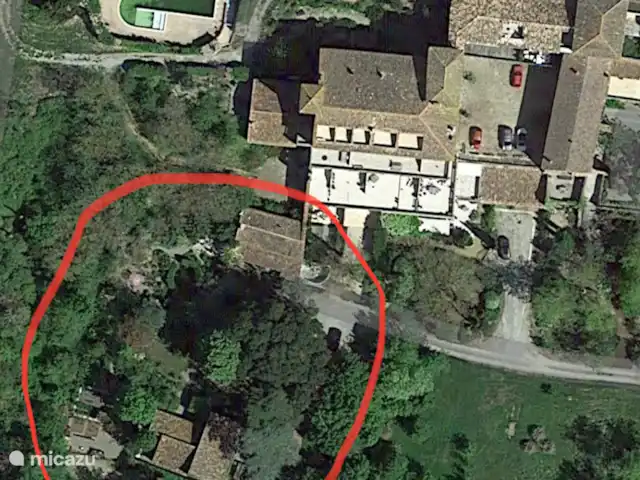 Location de Vacances France, Aude, Alzonne, villa - Maisons du Parc au Domaine le Puget Libre de perspicacité mais toujours proche des autres résidents. Notre site s’étend sur plus de 3 000 m2 et comprend deux maisons, dont une avec spa.