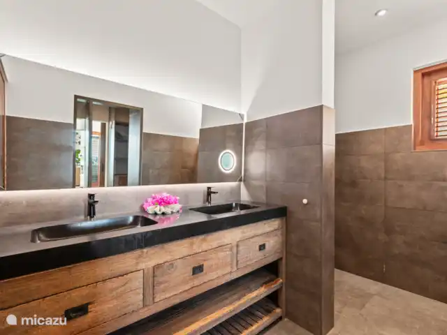 Villa Lahara huren in Curaçao, Banda Abou (west), Cas Abao - villa Master badkamer