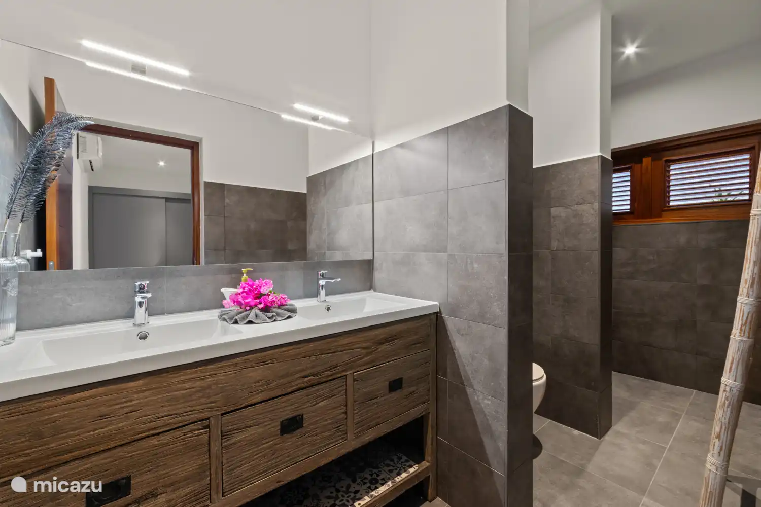 Badezimmer im Erdgeschoss