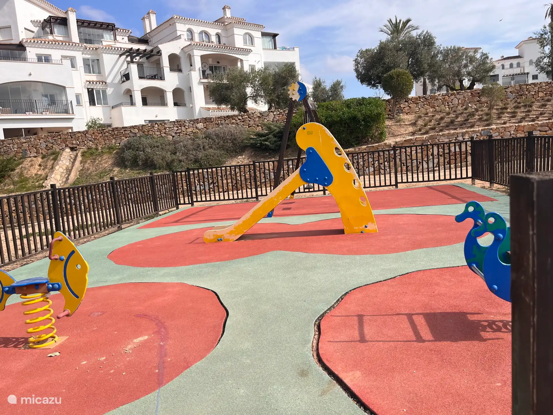 1 de los parques infantiles