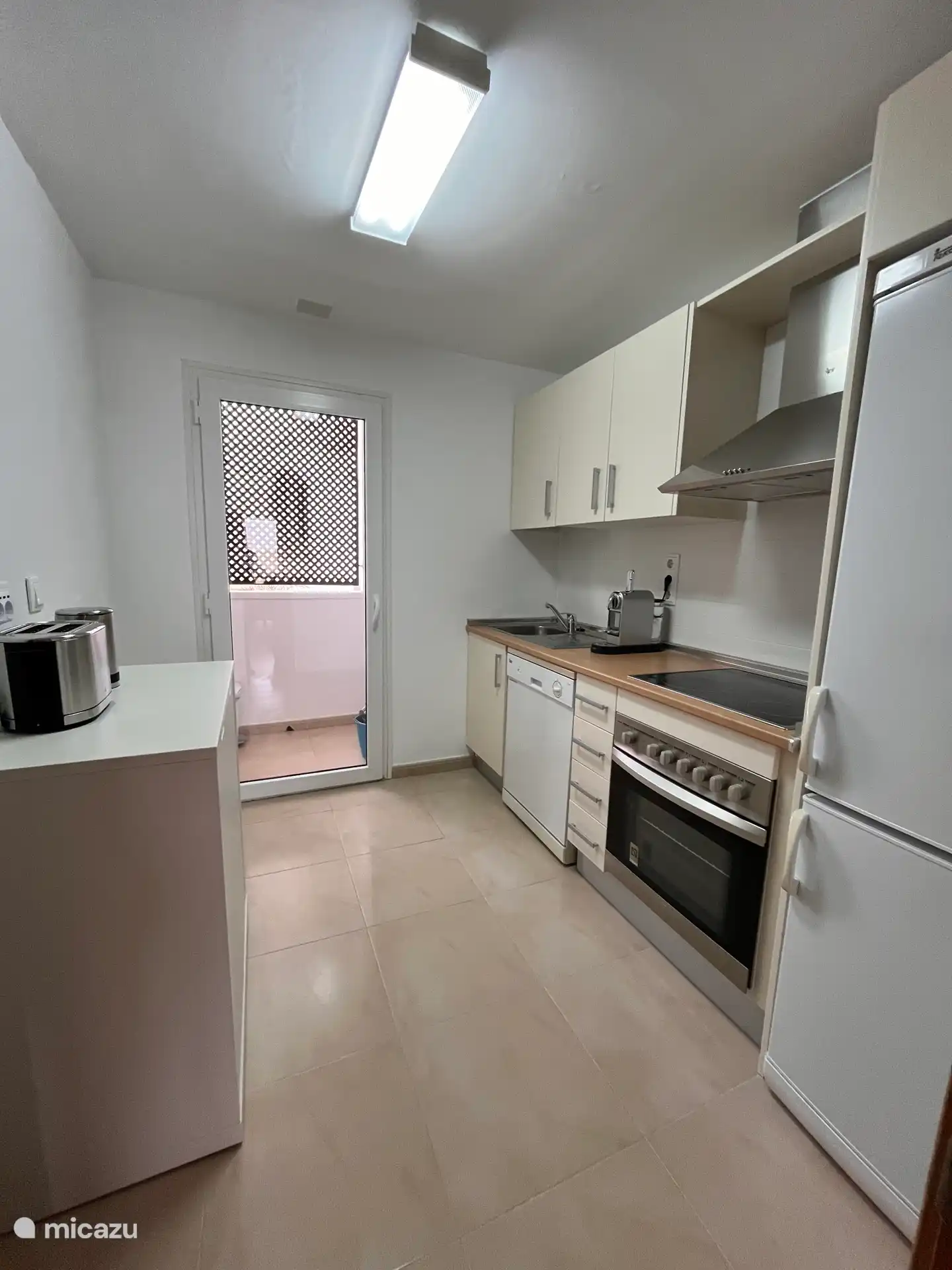 Cocina, cafetera Nespresso