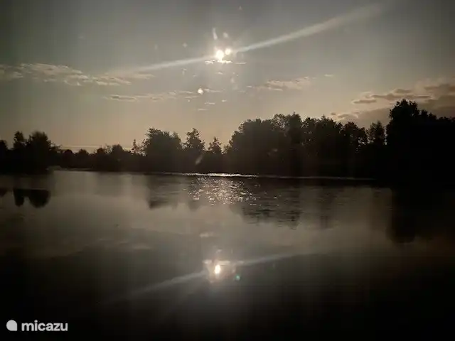 Uitzicht op volle maan