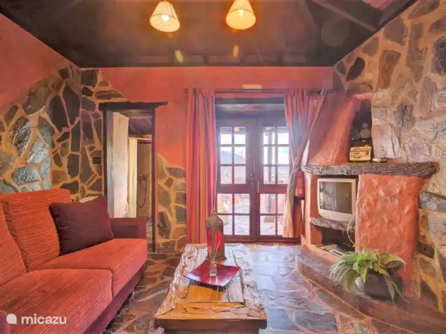 Wandelen, Spanje, La Palma, El Paso, gîte / cottage Hacienda La Centenaria Woonkamer