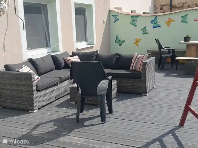 Zichovec Mexico huren in Tsjechië, Zuid-Bohemen, Strunkovice nad Blanicí - geschakelde woning Loungehoek op het terras