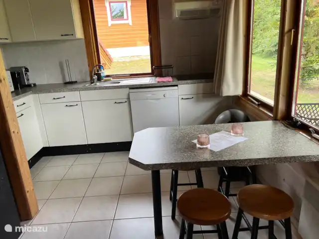 Location de Vacances France, Lot, Mauroux, chalet - Chalet Il Mondo cuisine