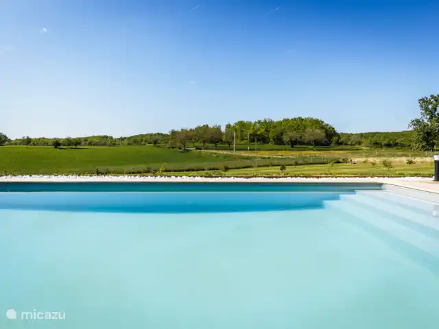 Les Huttes | France, Lot, Montgesty - maison de vacances Piscine avec vue sur la prairie
