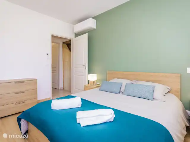 Les Huttes | France, Lot, Montgesty - maison de vacances Chambre