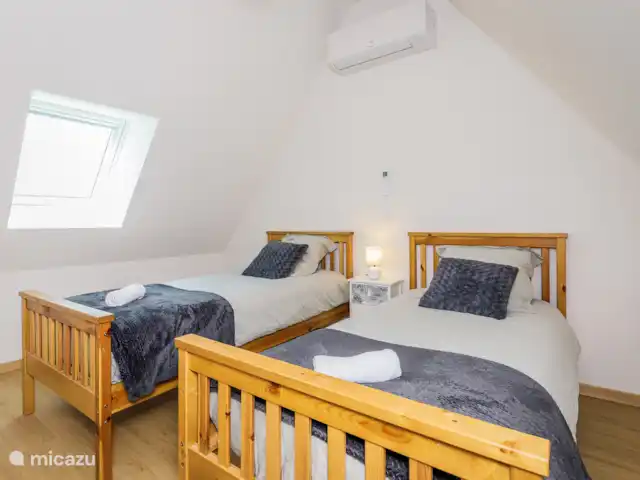 Les Huttes | France, Lot, Montgesty - maison de vacances Chambre