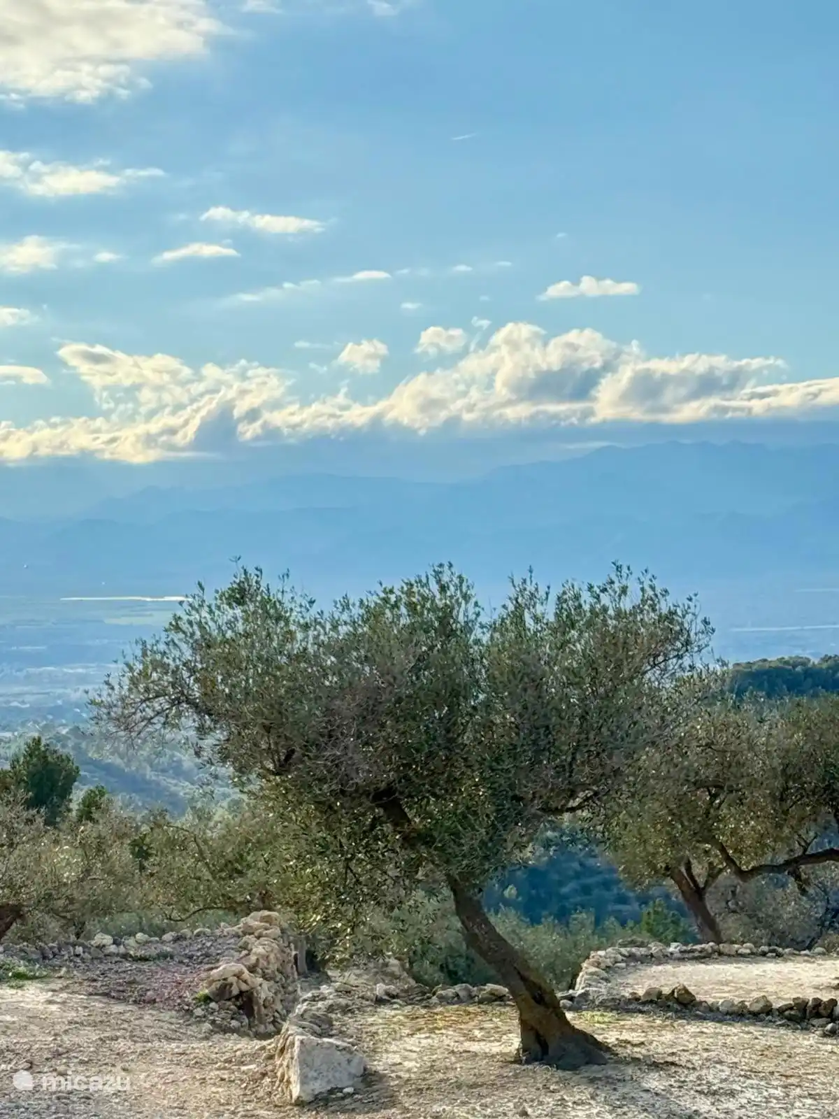 Une belle promenade depuis notre maison avec une autre vue incontournable sur Els Ports