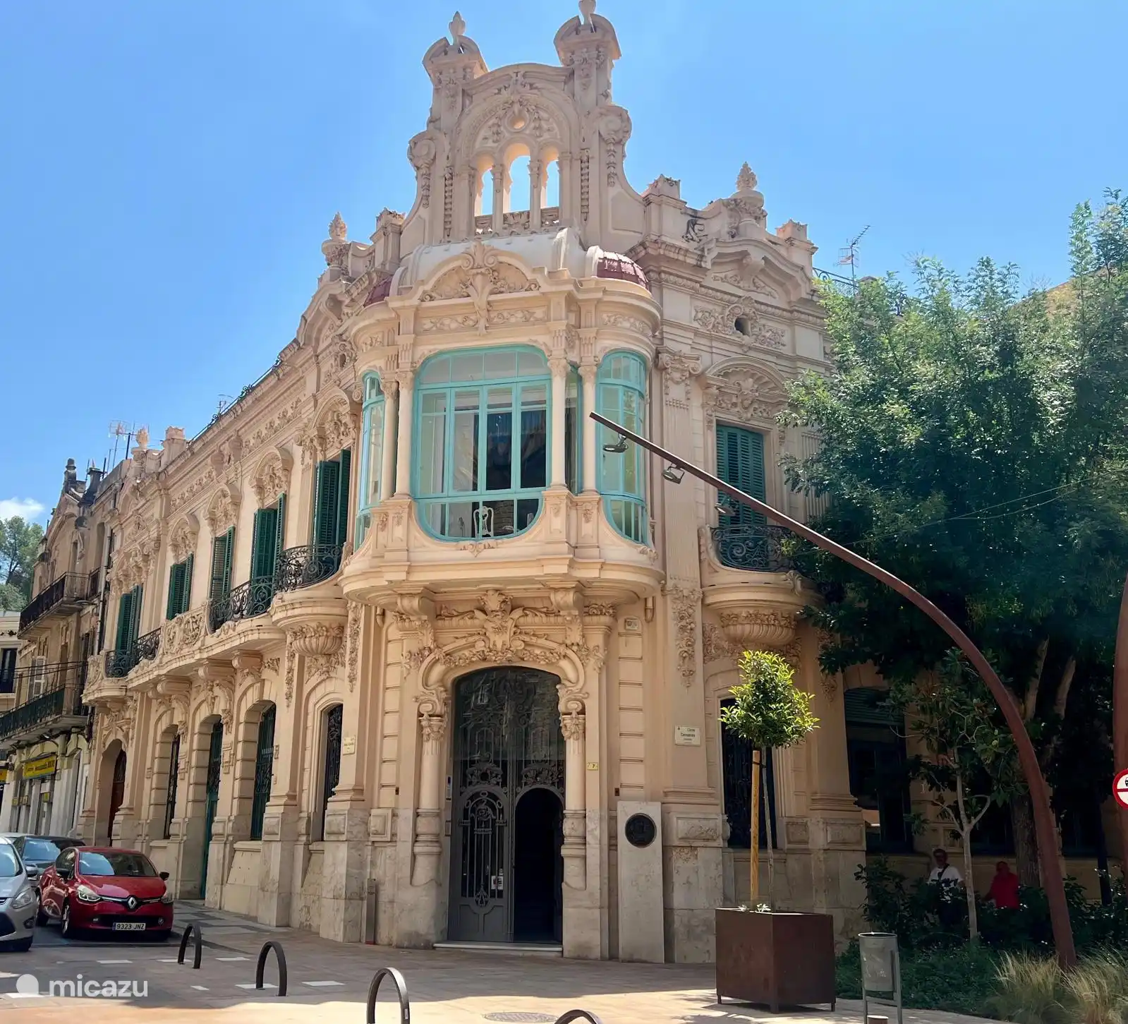 Tortosa n’est pas (encore) très touristique mais possède de nombreux bâtiments Art Déco d’autres époques