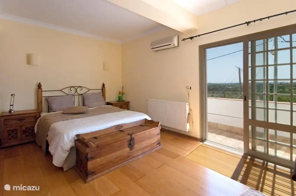 El dormitorio principal, esta habitaci&#243;n tiene un ba&#241;o en suite