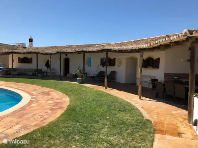 Casa Mealha huren in Portugal, Algarve, Boliqueime - villa De veranda voor wat schaduw