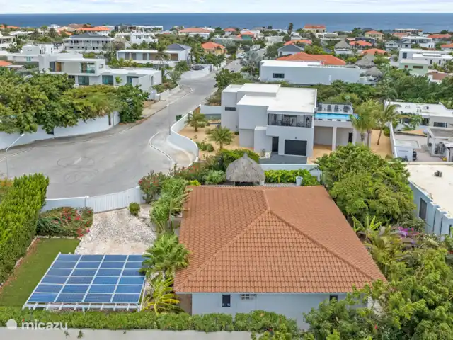 Villa Solaya 1, Jan Thiel | Curaçao, Banda Ariba (est), Jan Thiel - villa Situé dans un quartier résidentiel de luxe.