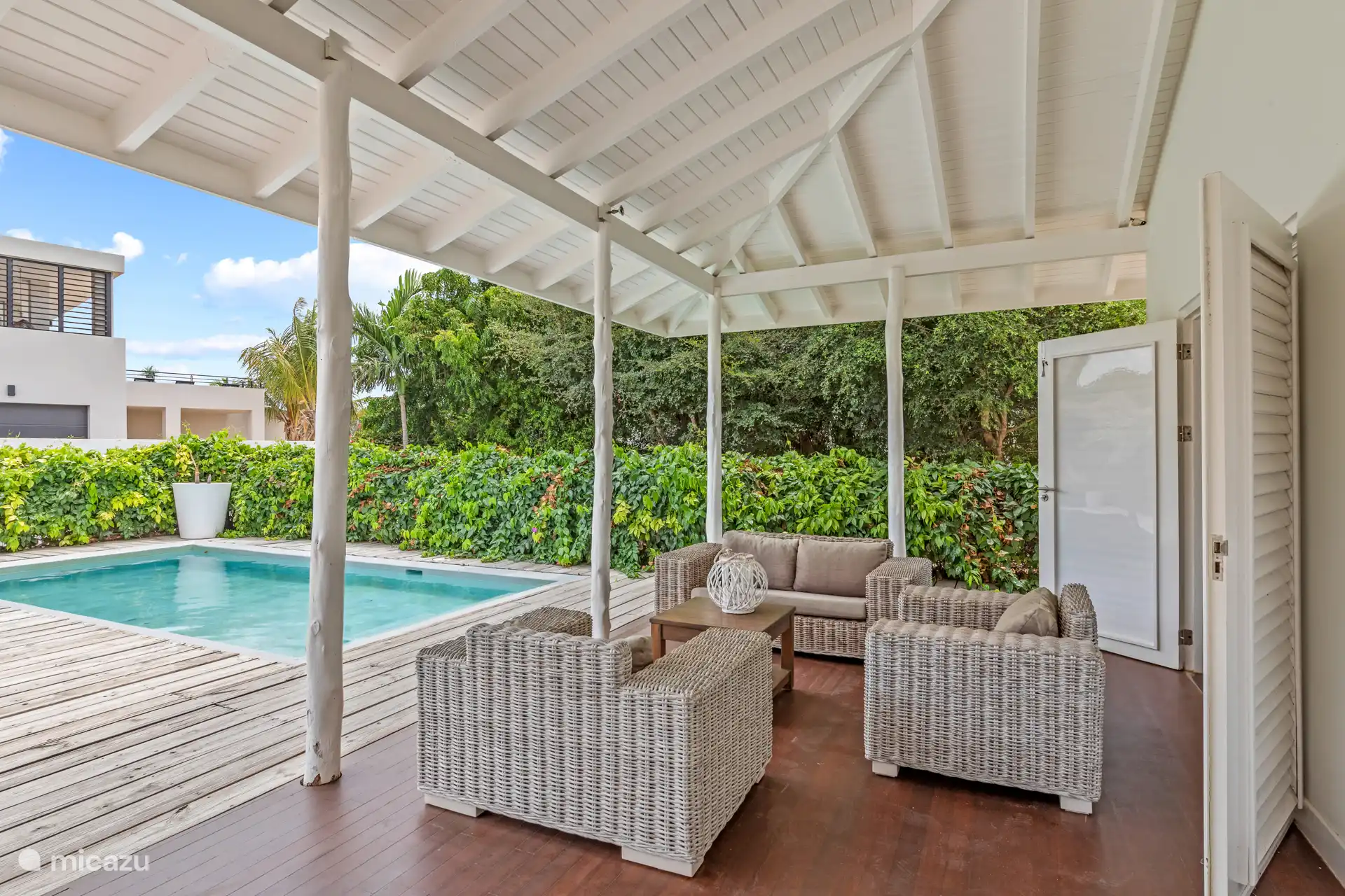 Loungeset op het terras