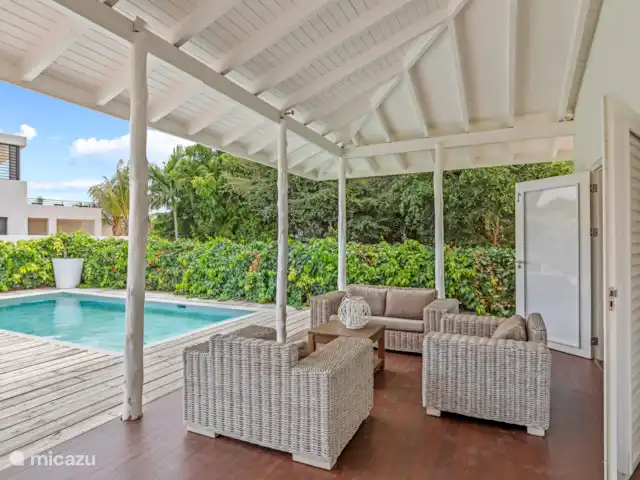 Villa Solaya 1, Jan Thiel | Curaçao, Banda Ariba (est), Jan Thiel - villa Salon sur la terrasse