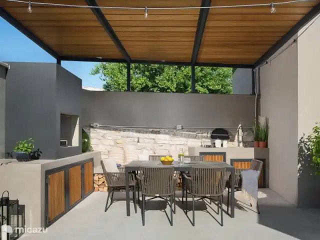 Villa Bino et Marija | Croatie, Istrie, Sveti Lovrec - villa Table à manger d’extérieur