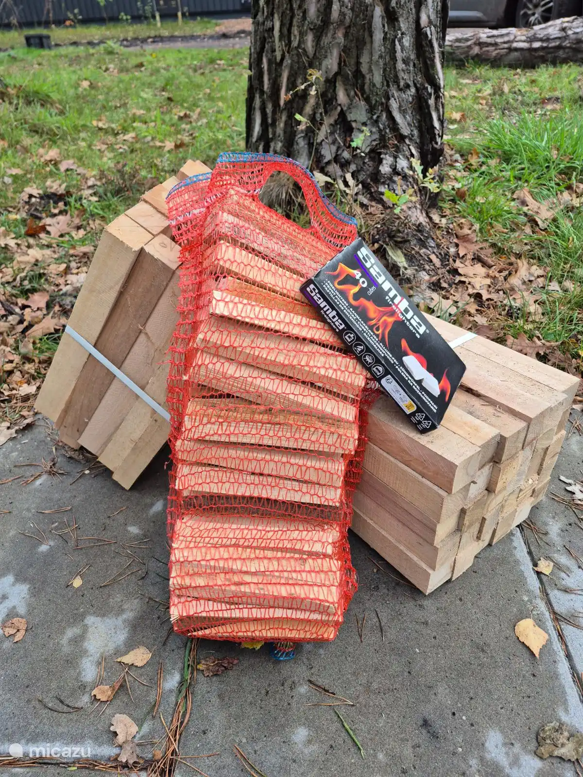 En option : Set de bois avec bois d’allumage, allume-feu et bois de chauffage (25 €)