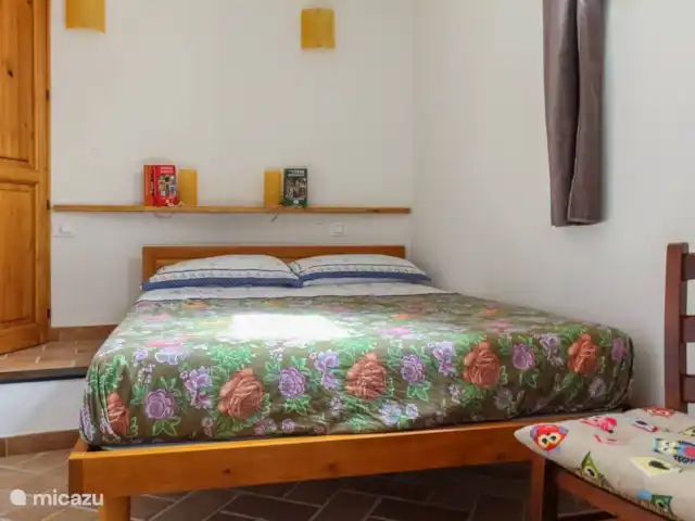 Location de Vacances Italie, Ligurie, Apricale, appartement - Retraite de Lil Apricale ! Chambre principale avec lit queen size / lit matrimony !