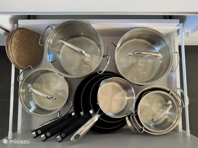 Location de Vacances Curaçao, Banda Ariba (est), Jan Thiel, maison de vacances - Casita Apapacho Puru Jan Thiel  Ensemble complet de casseroles de bonne qualité.