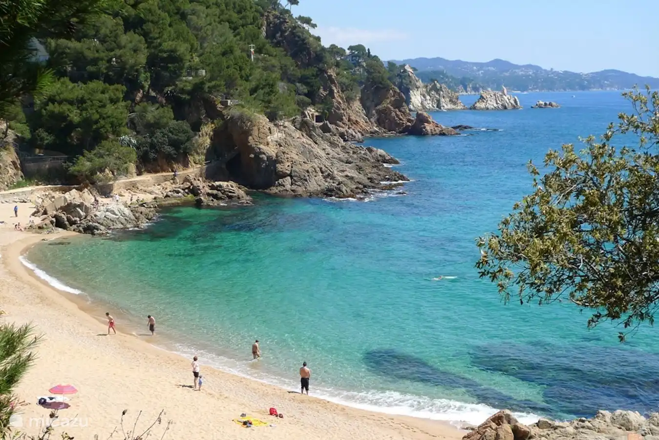 Cala Sant Francesc Strand 4 Gehminuten vom Haus entfernt.