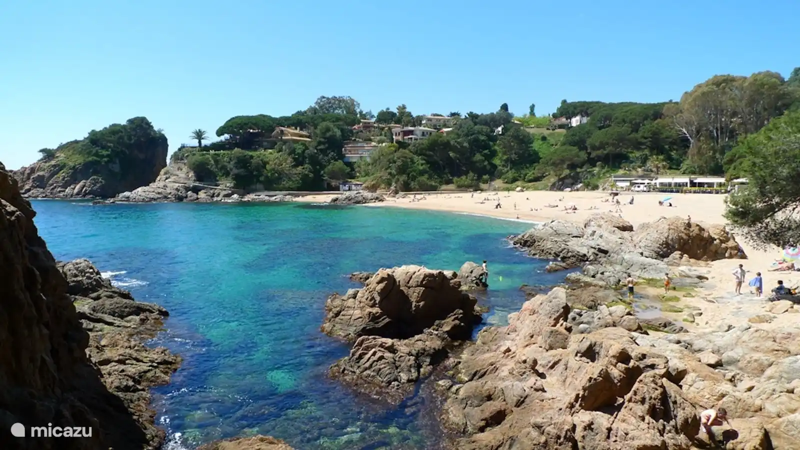 Cala Sant Francesc Strand 4 Gehminuten vom Haus entfernt.