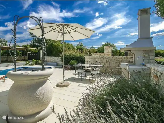 Villa Lenka huren in Kroatië, Istrië, Sveti Lovrec - villa terras
