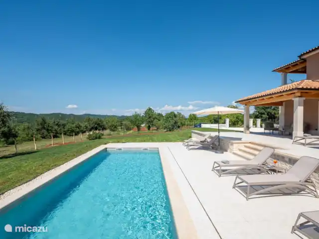 Villa Belci huren in Kroatië, Istrië, Pazin - villa zwembad + ligbedden