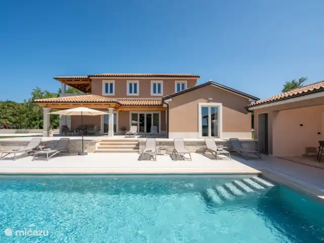 Villa Belci huren in Kroatië, Istrië, Pazin - villa zwembad + ligbedden