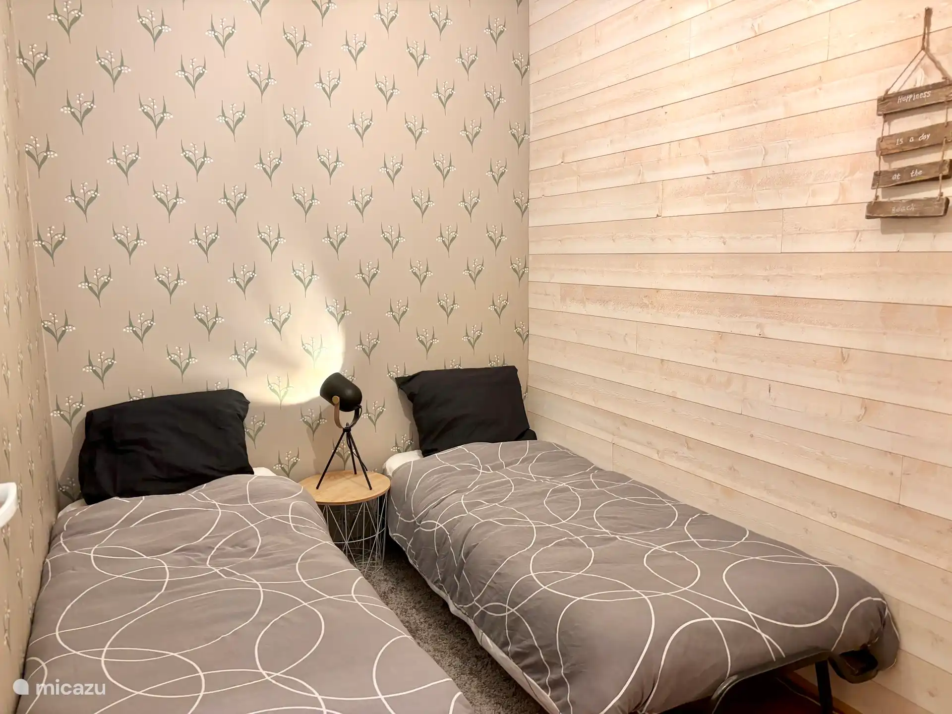 2. Schlafzimmer des Maison CouCou III.
Unsere neuen Matt-Matratzen kommen Anfang Juni bei uns an! 