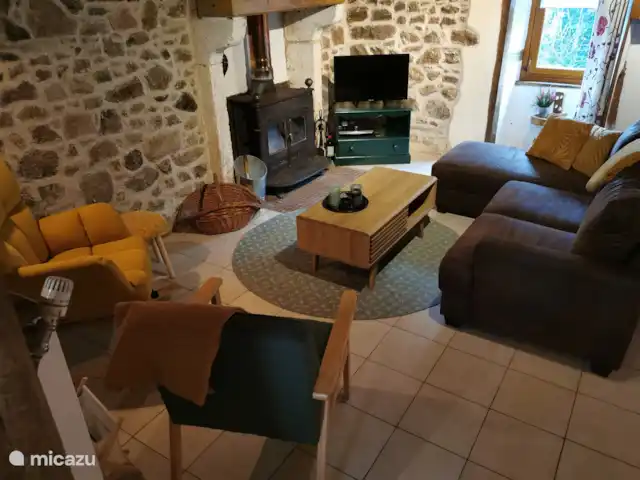 Confolens | France, Charente, Chirac - gîte / cottage Salon avec cheminée