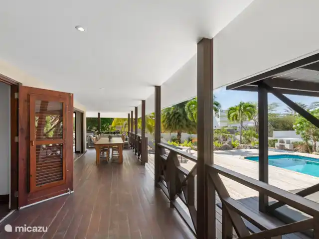 Villa Solaya 3, Jan Thiel | Curaçao, Banda Ariba (est), Jan Thiel - villa La villa a le vrai sentiment de vivre à l’intérieur et à l’extérieur.