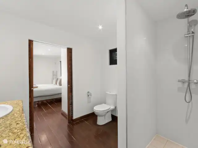 Villa Solaya 3, Jan Thiel | Curaçao, Banda Ariba (est), Jan Thiel - villa Douche, WC et lavabo