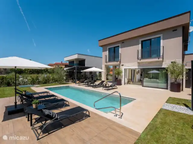 Villa Palazzina huren in Kroatië, Istrië, Porec - villa terras + zwembad