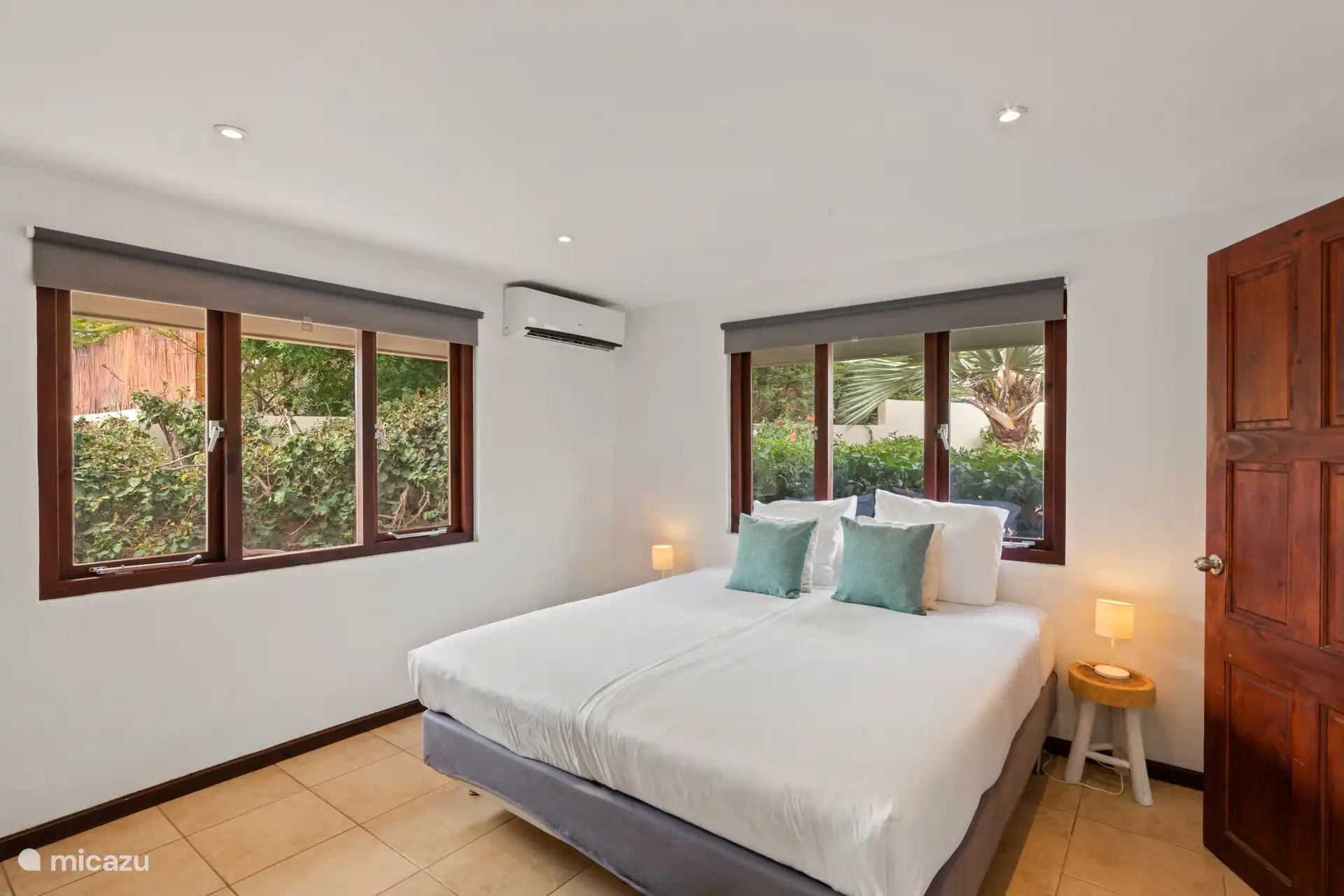 Bedroom overlooking the tropical garden