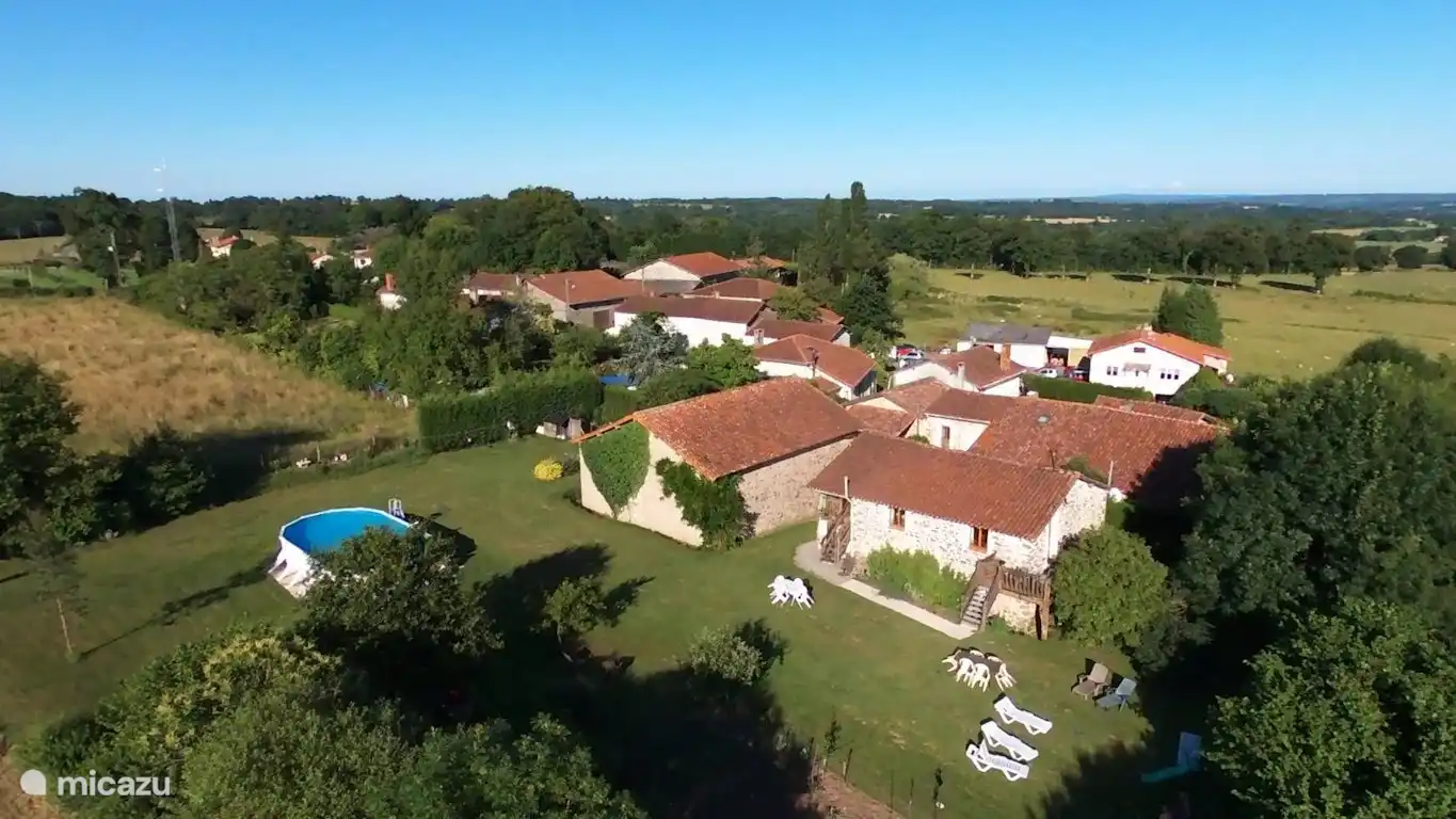 Tranquille Vienne Gites  Lex & Monique