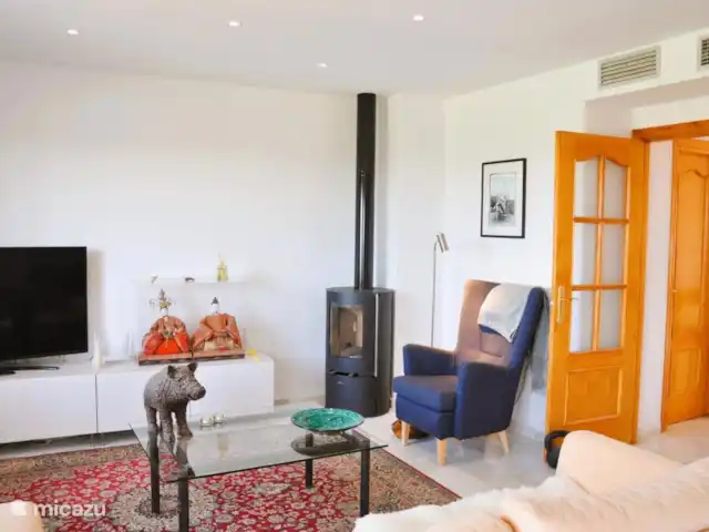 Baviera Golf - Casa Hoyo 6 | Julio-Agosto en España, Costa del Sol, Caleta de Vélez - casa vacacional Sala de estar elegante y cómoda